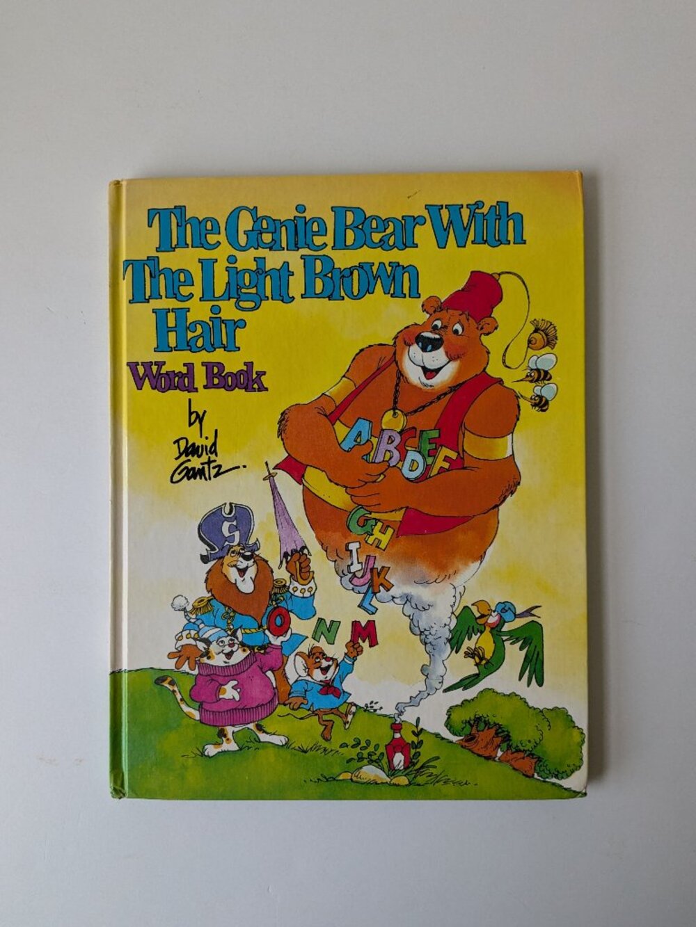 5/$15 Vintage Kids Picture Book Genie Bear Light Brown Hair Gantz Alphabet ABC